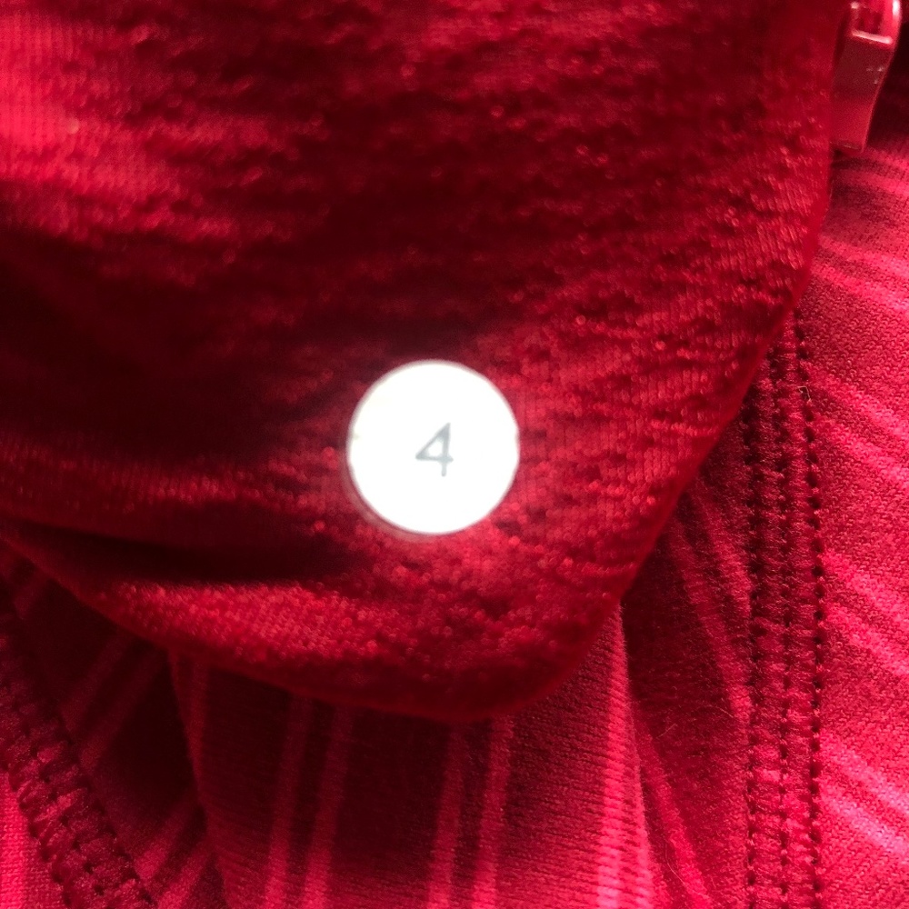 Lululemon Think Fast Pullover - Picture 12 of 12